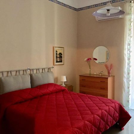 Apartment For 2 In Catania, B&B Le Voci Del Mercato المظهر الخارجي الصورة
