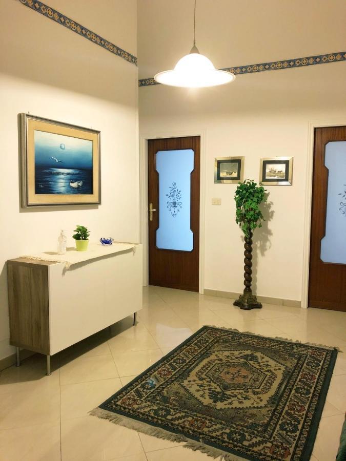 Apartment For 2 In Catania, B&B Le Voci Del Mercato المظهر الخارجي الصورة
