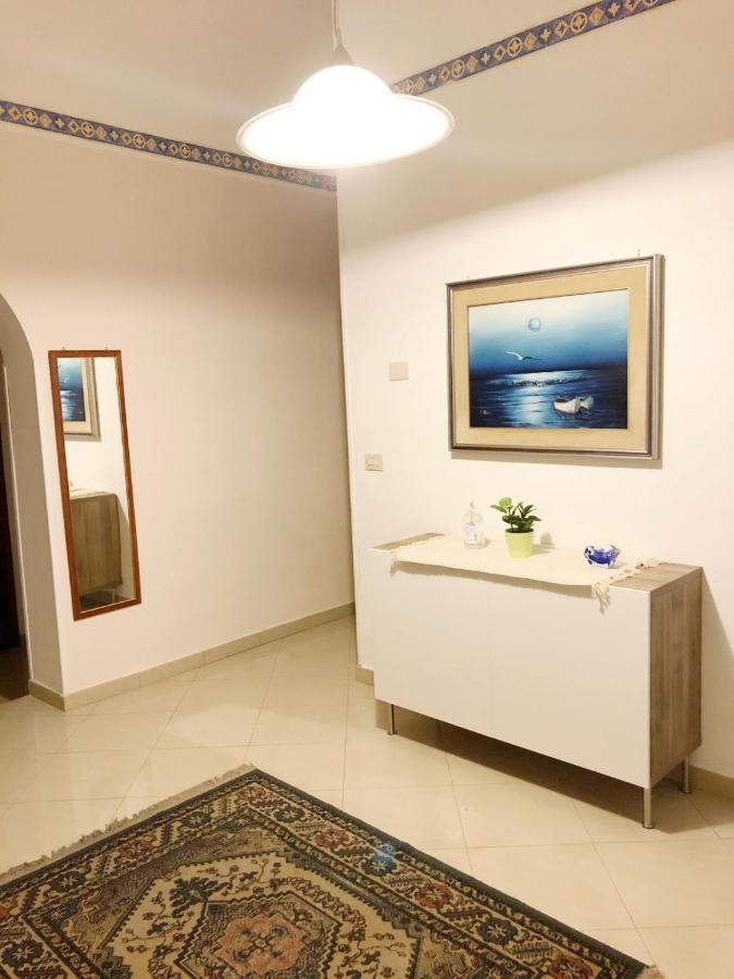 Apartment For 2 In Catania, B&B Le Voci Del Mercato المظهر الخارجي الصورة