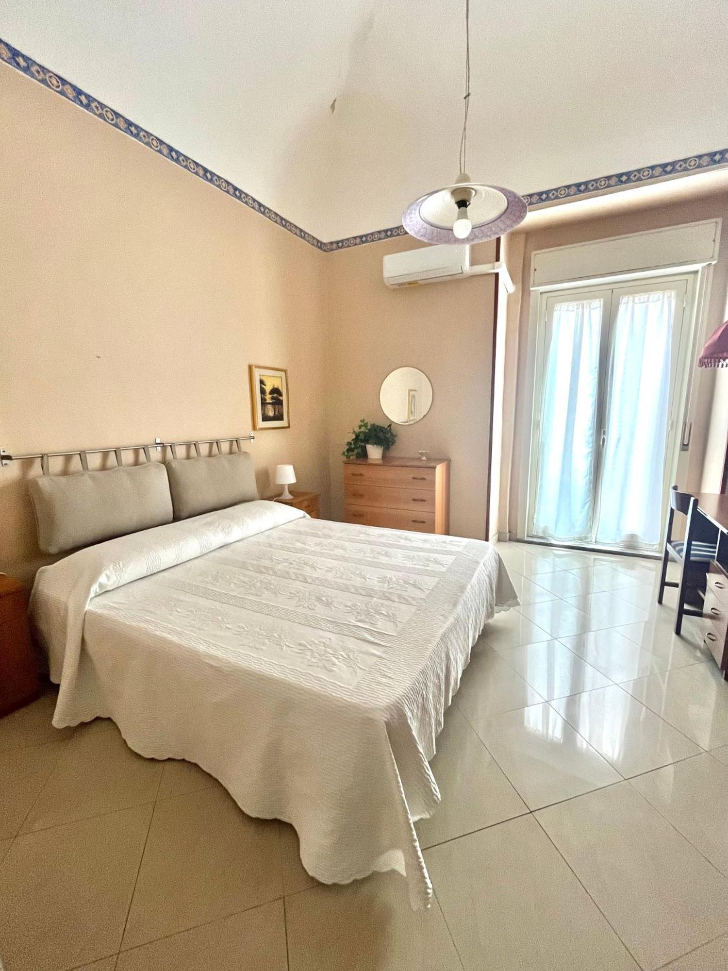Apartment For 2 In Catania, B&B Le Voci Del Mercato المظهر الخارجي الصورة