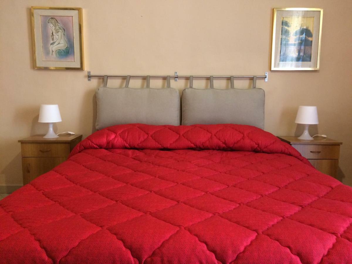 Apartment For 2 In Catania, B&B Le Voci Del Mercato المظهر الخارجي الصورة